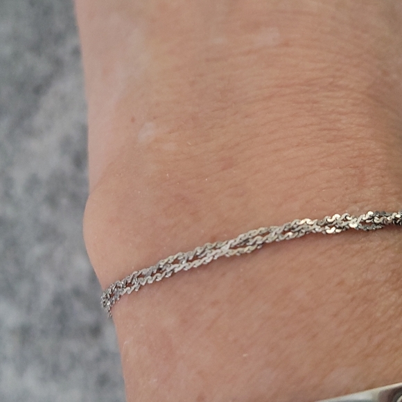 Silver Plated Twisted Herringbone Chain Bracelet - Picture 3 of 6